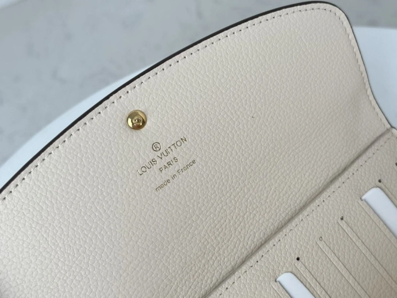 LV Wallets 4233H-0934