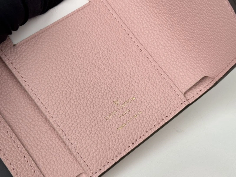 LV Wallets 4233H-0936