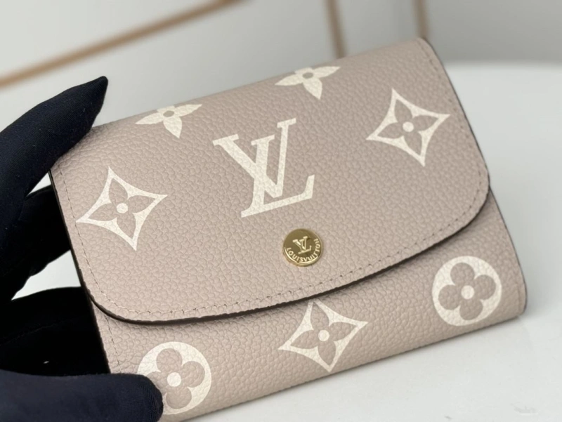 LV Wallets 4233H-0937