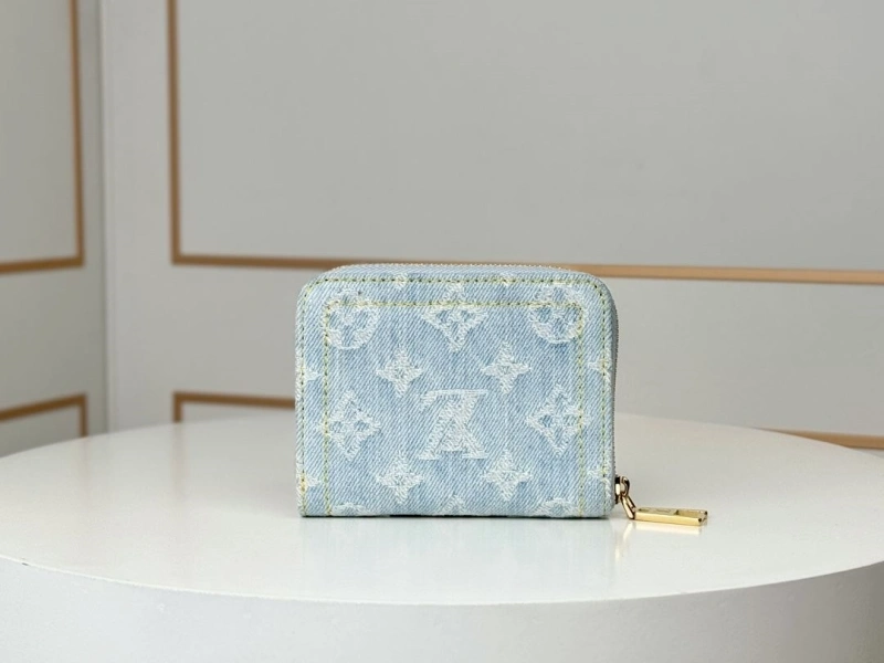 LV Wallets 4233H-0947