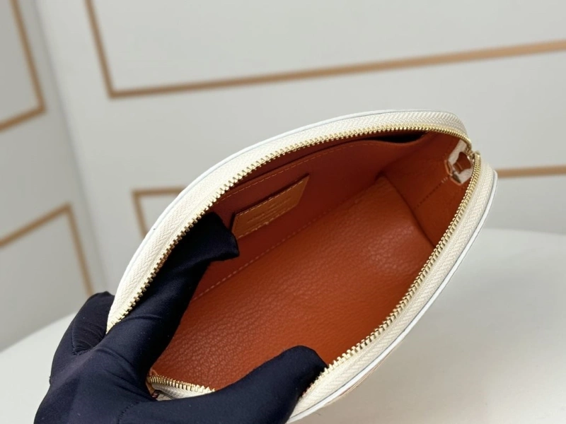 LV Wallets 4233H-0949