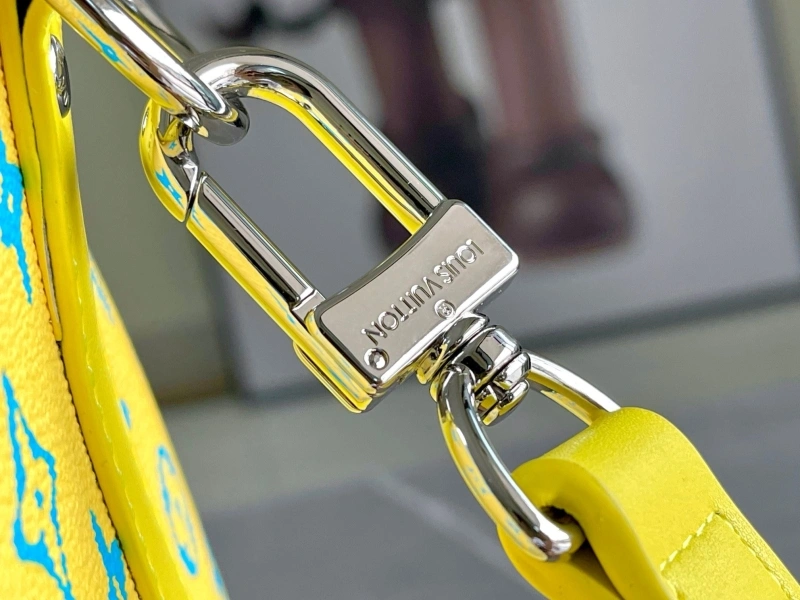 LV Travel Bags 4233H-1068