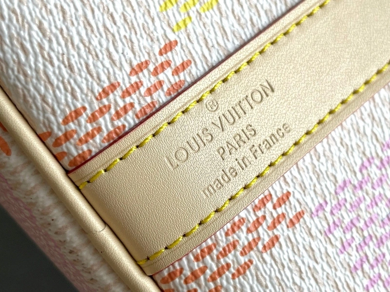 LV Travel Bags 4233H-1090