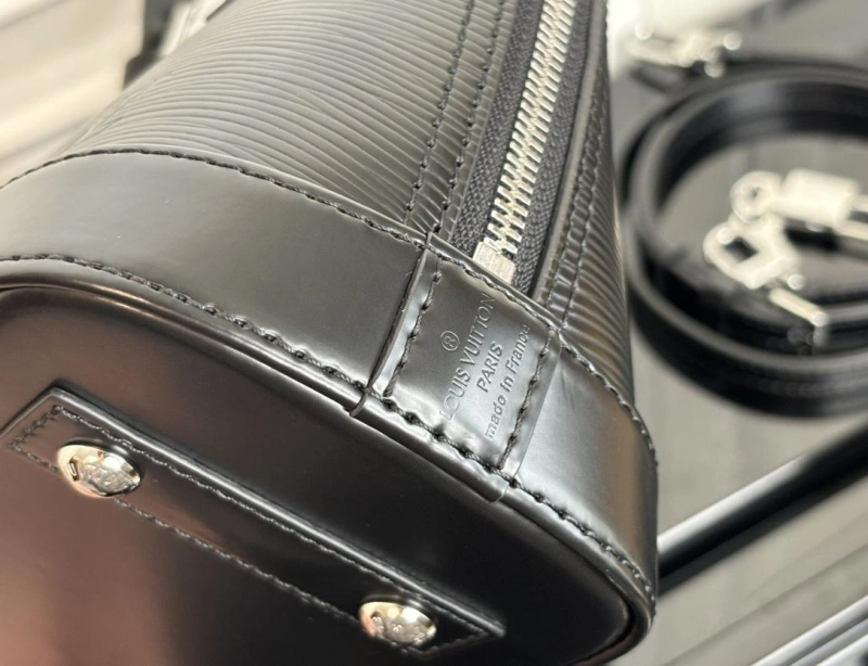 LV Top Handle Bags 4233H-1158