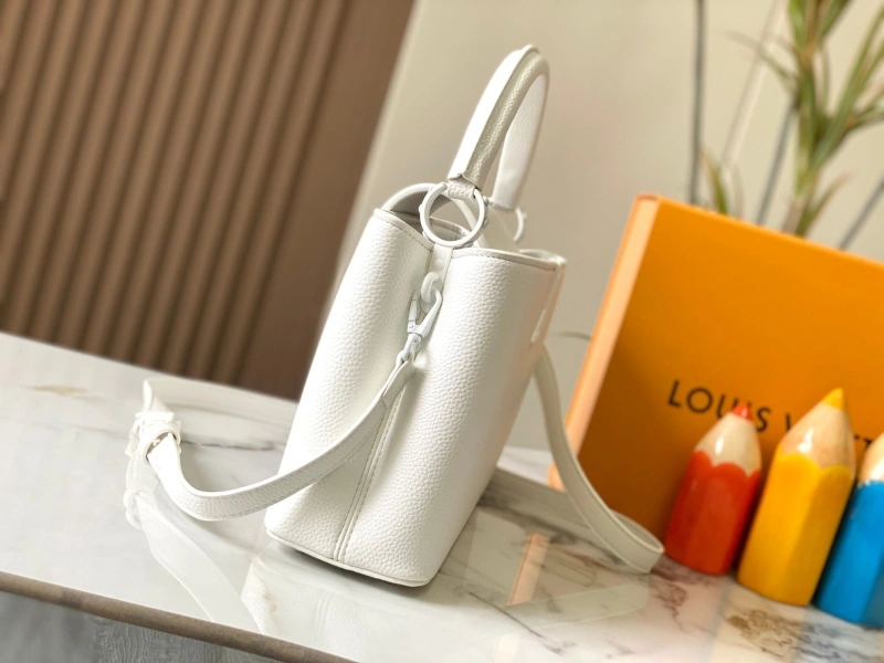 LV Capucines Bags 4233H-1188