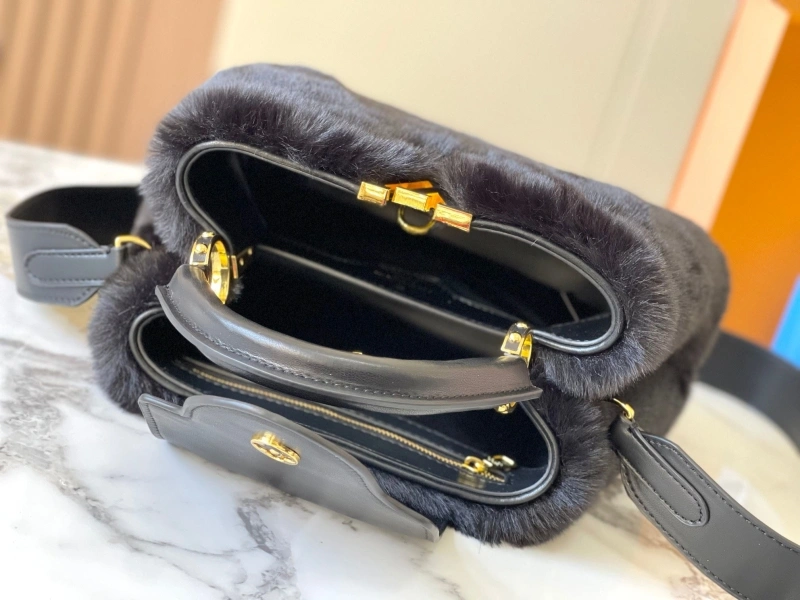 LV Capucines Bags 4233H-1192
