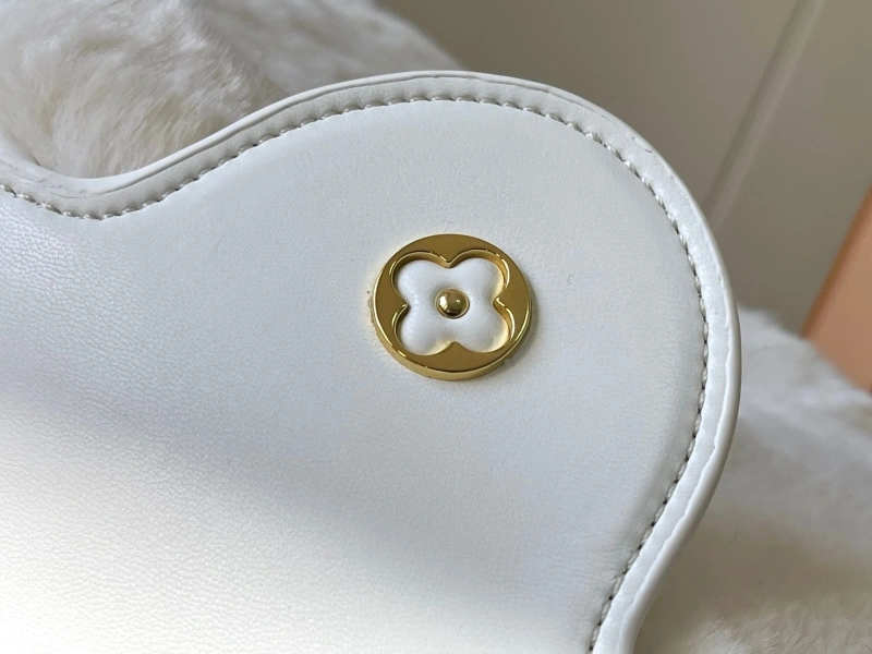 LV Capucines Bags 4233H-1194