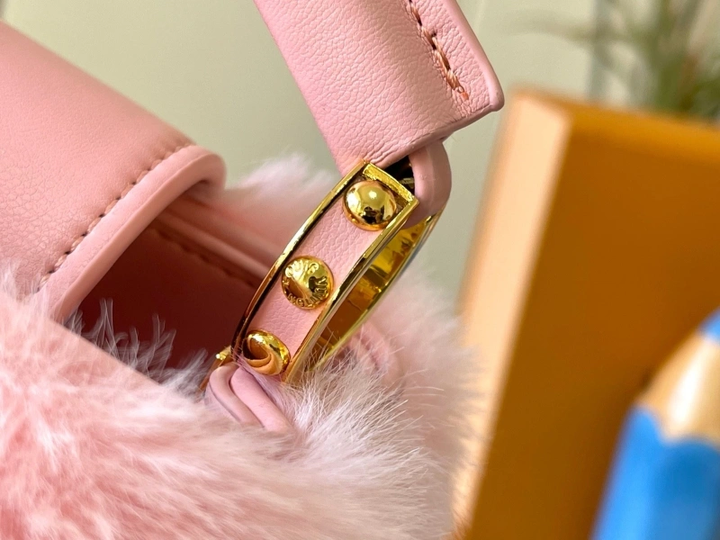 LV Capucines Bags 4233H-1201