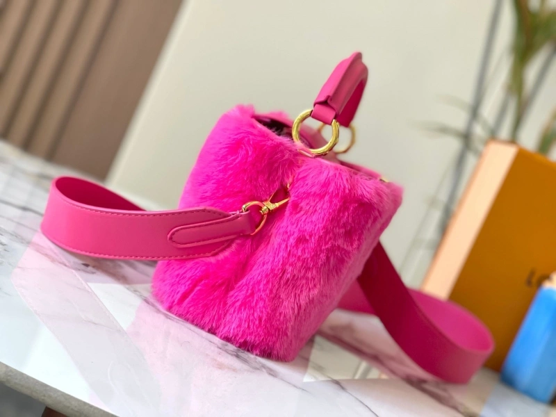 LV Capucines Bags 4233H-1203