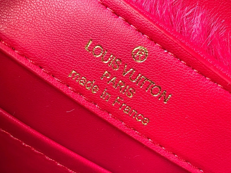 LV Capucines Bags 4233H-1205