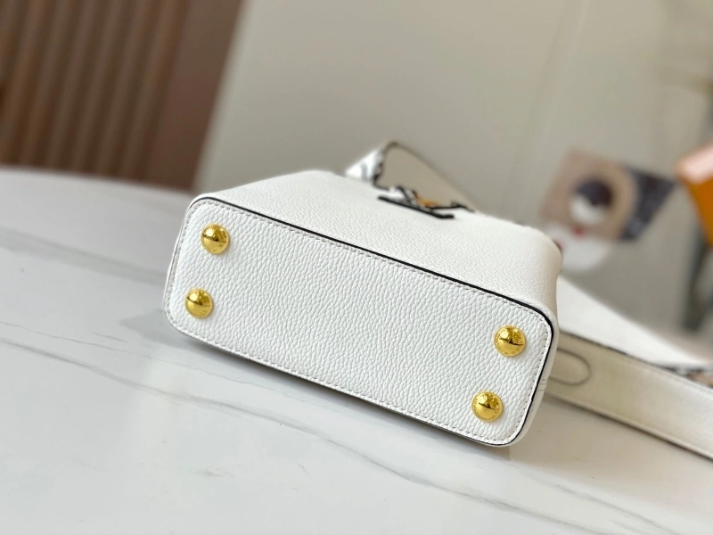 LV Capucines Bags 4233H-1219