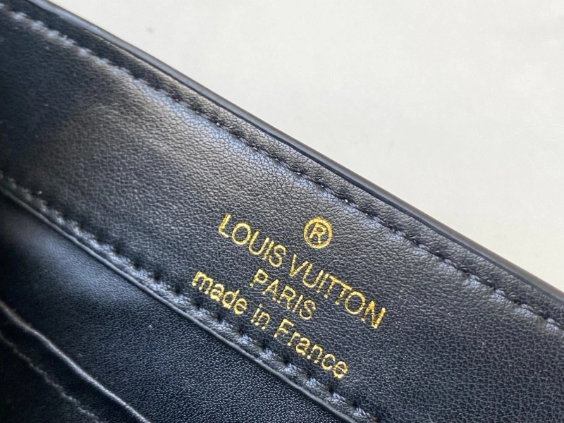 LV Capucines Bags 4233H-1222