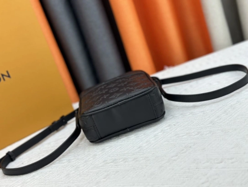 LV Satchel bags 4233H-1252