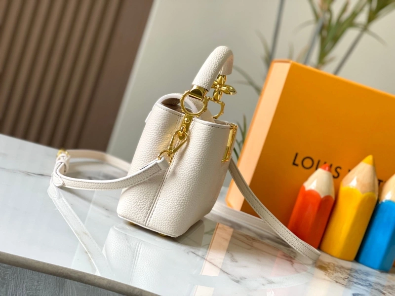 LV Capucines Bags 4233H-1281