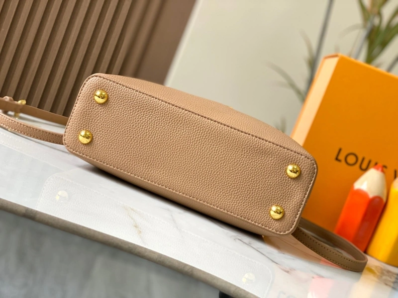 LV Capucines Bags 4233H-1282