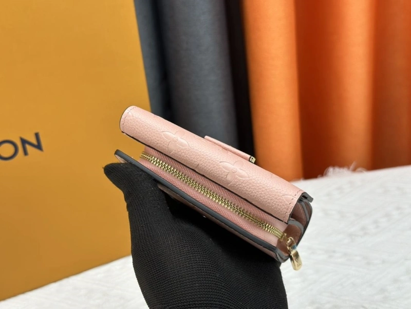 LV Wallets 4233H-1323