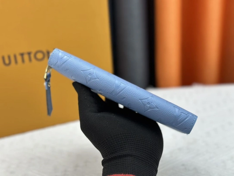 LV Wallets 4233H-1327