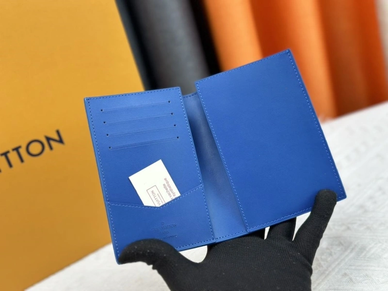 LV Wallets 4233H-1332