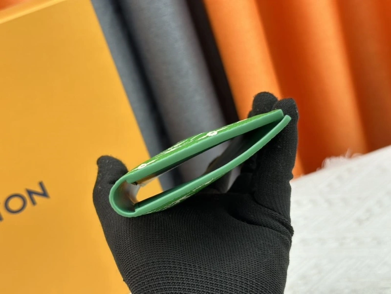 LV Wallets 4233H-1334