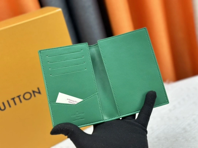 LV Wallets 4233H-1334