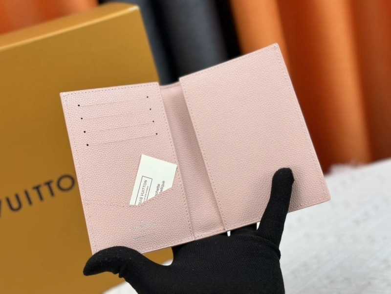 LV Wallets 4233H-1335