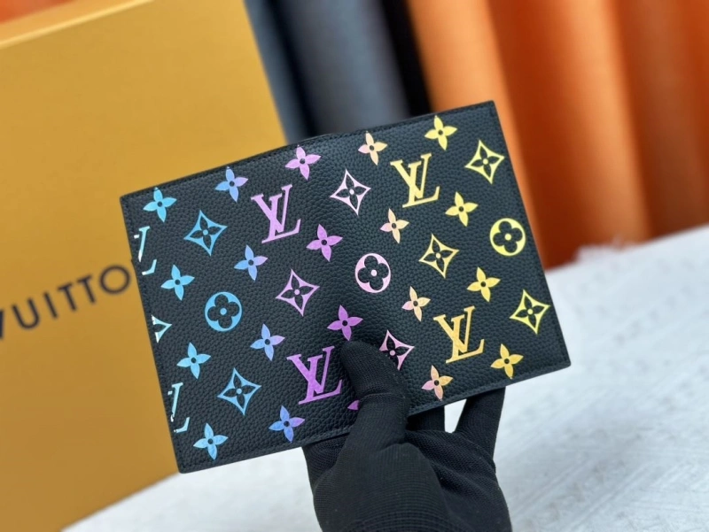 LV Wallets 4233H-1336