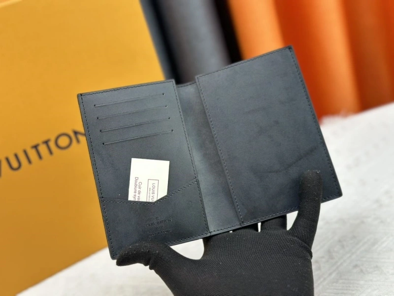 LV Wallets 4233H-1336