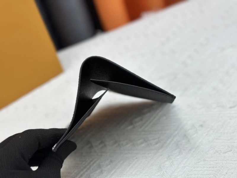 LV Wallets 4233H-1340