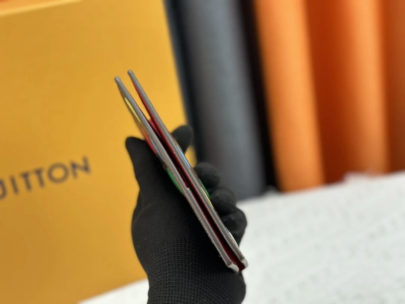 LV Wallets 4233H-1345