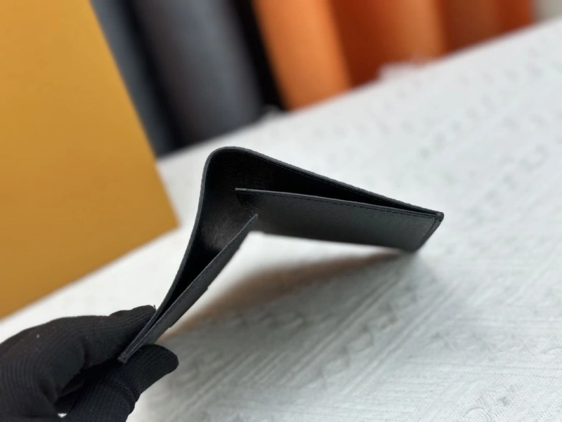 LV Wallets 4233H-1348