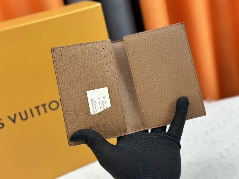 LV Wallets 4233H-1349