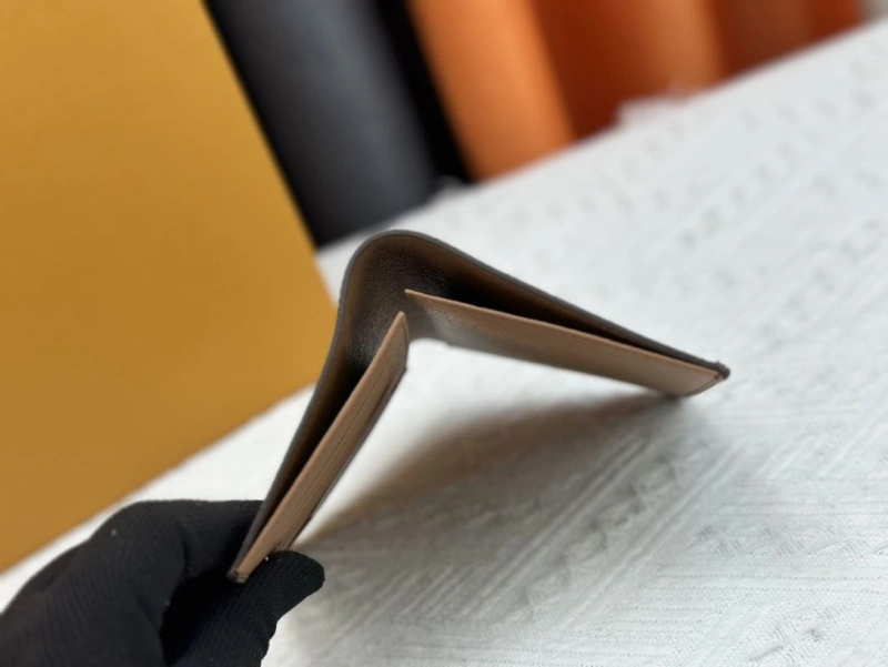 LV Wallets 4233H-1350