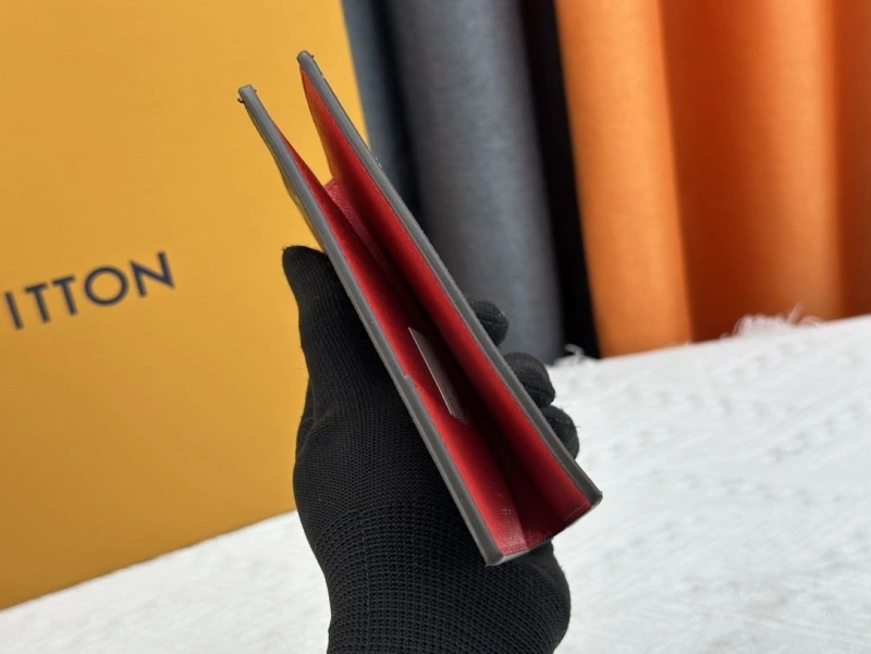 LV Wallets 4233H-1357