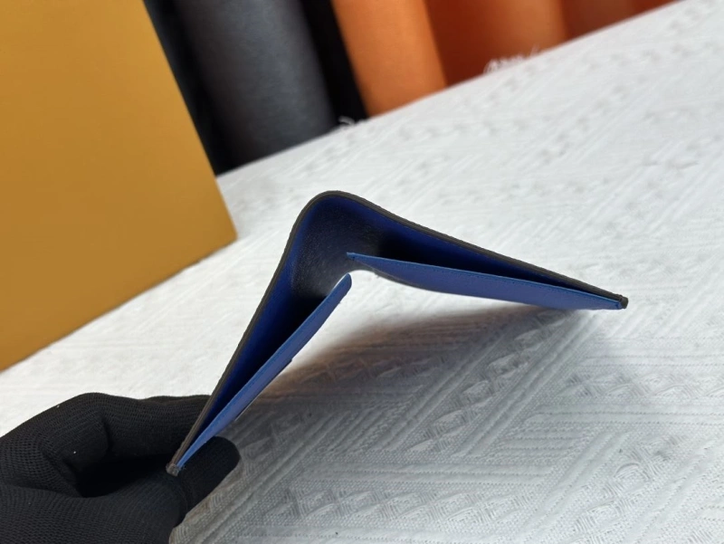 LV Wallets 4233H-1361