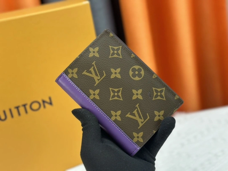 LV Wallets 4233H-1362