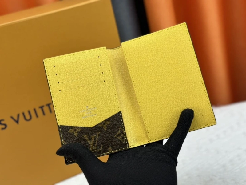 LV Wallets 4233H-1366