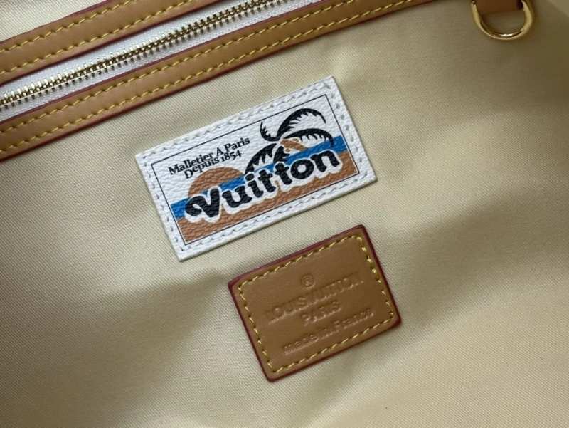 LV Travel Bags 4233H-1383