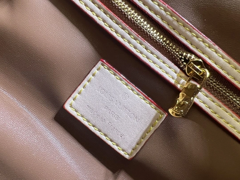 LV Travel Bags 4233H-1505