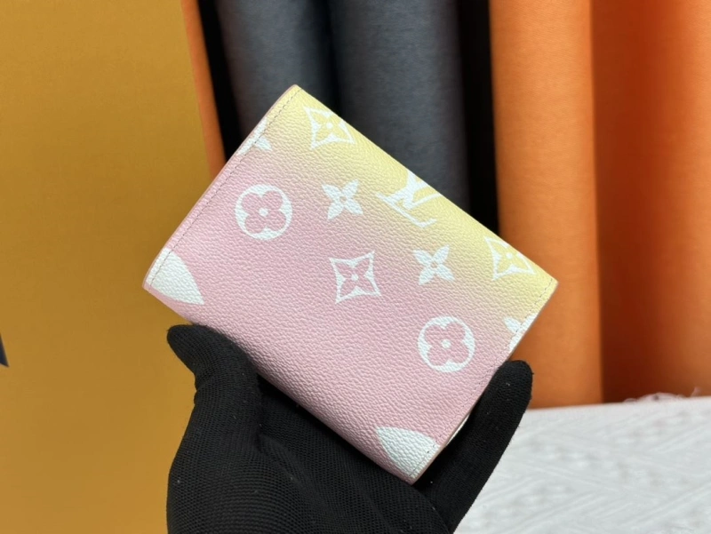 LV Wallets 4233H-1514