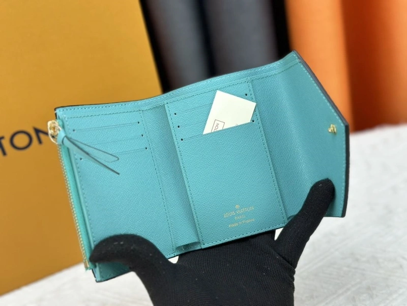 LV Wallets 4233H-1515