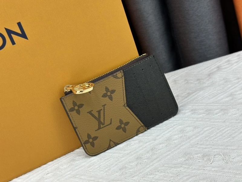 LV Wallets 4233H-1516