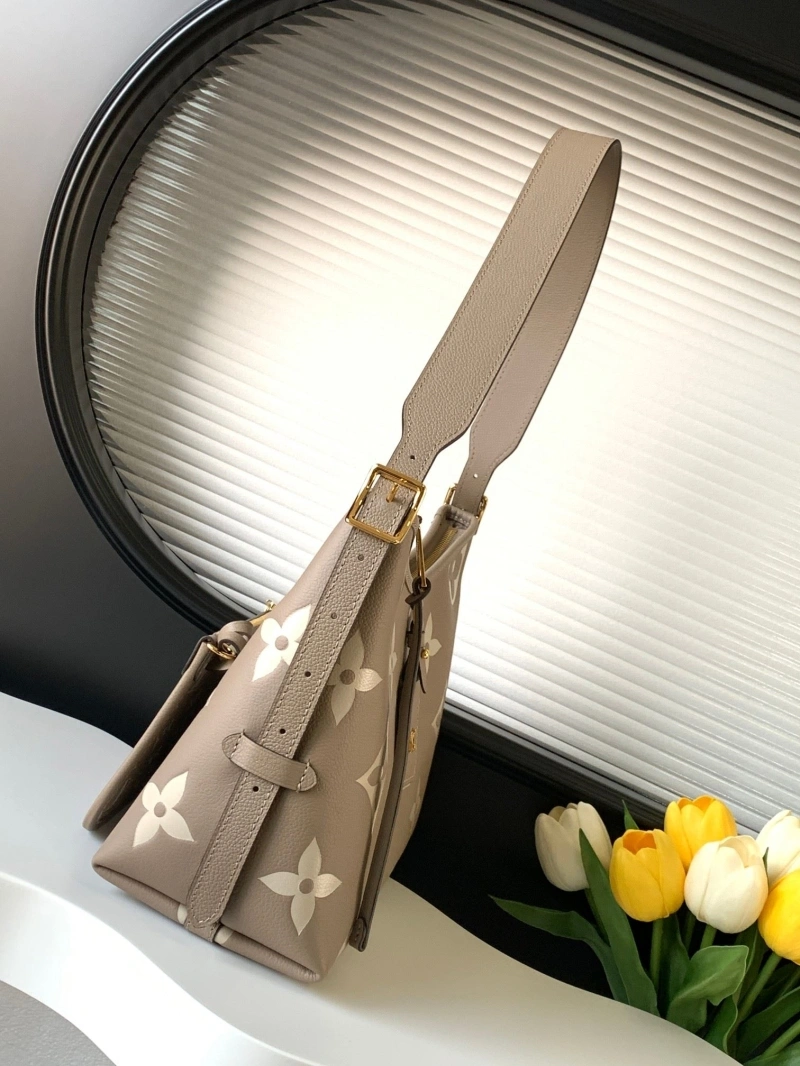 LV Top Handle Bags 4233H-1535