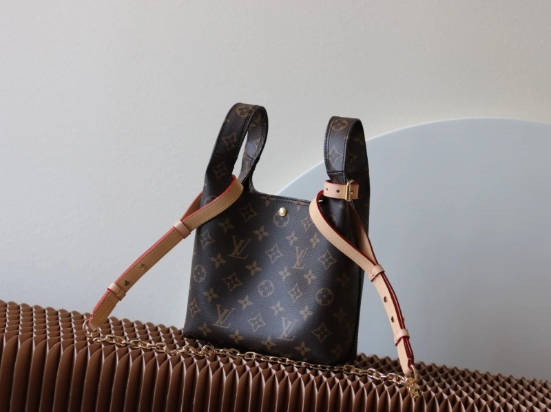 LV Shopping Bags 4233H-1555