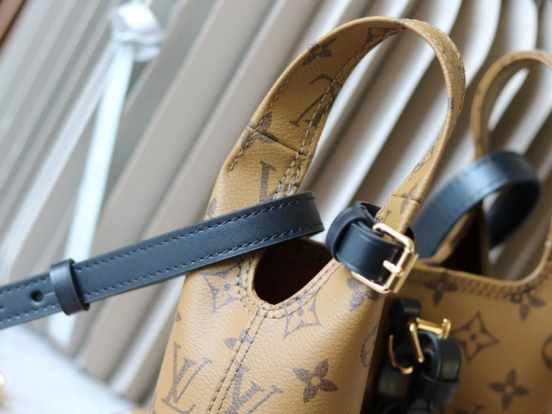 LV Shopping Bags 4233H-1556