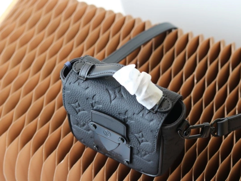 LV Satchel bags 4233H-1561