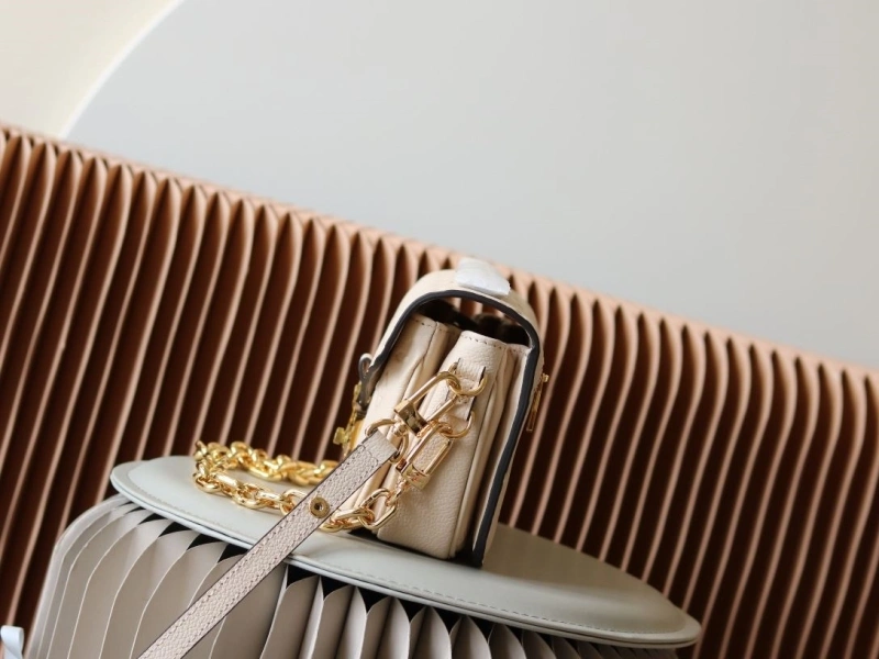 LV Satchel bags 4233H-1566