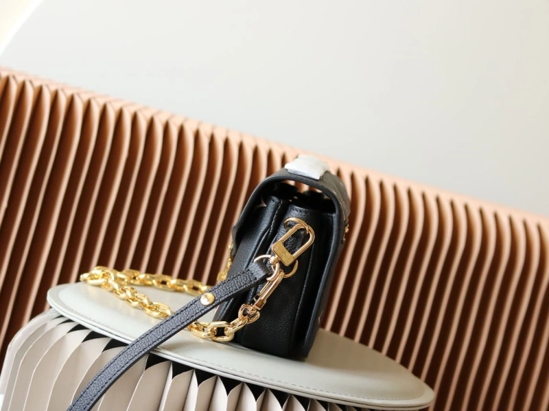 LV Satchel bags 4233H-1569