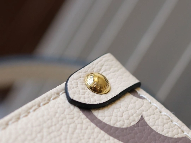 LV Shopping Bags 4233H-1571