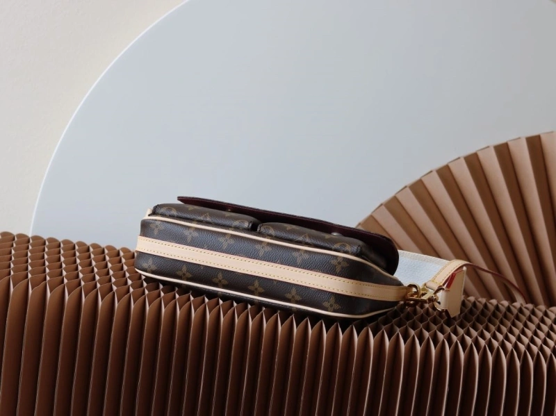 LV Satchel bags 4233H-1592