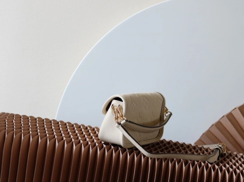 LV Satchel bags 4233H-1616